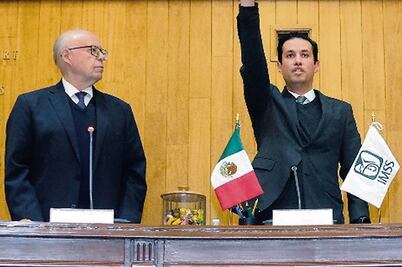 Narro toma protesta a director del IMSS