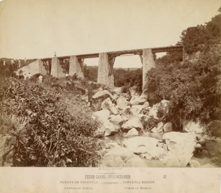 El "tren de juguete" que cruzaba los volcanes