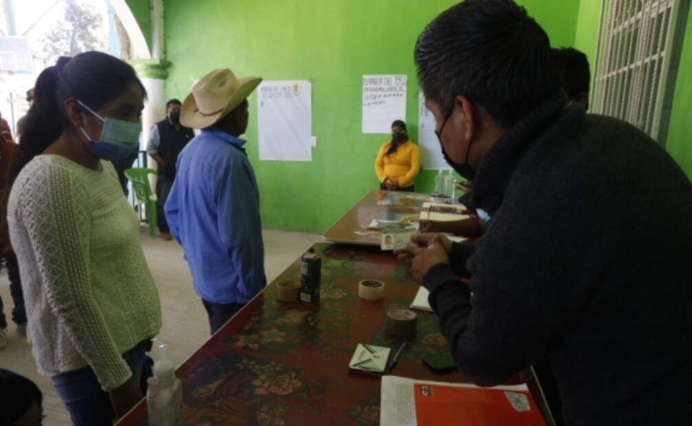 Por primera vez, mujeres logran votar en elección local de Ocotequila, Guerrero