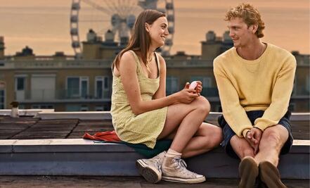 Netflix tiene la comedia romántica más subida de tono que te hará reflexionar sobre tu relación de pareja