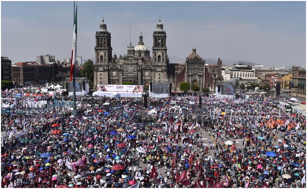 Concentración en el Zócalo para el arranque de campaña de Claudia Sheinbaum. Foto: Eduardo Castañeda/ EL UNIVERSAL