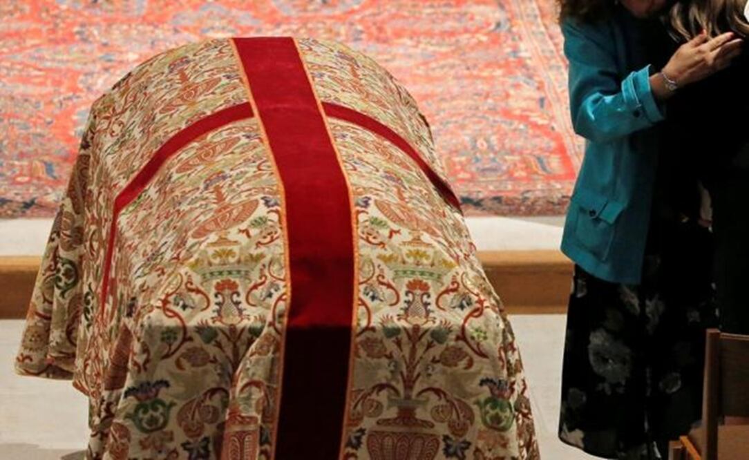 Demonstrators showed their support near the funerals for Christopher Andrew Leinonen, one of the victims of the Pulse shooting. (Photo: Reuters)