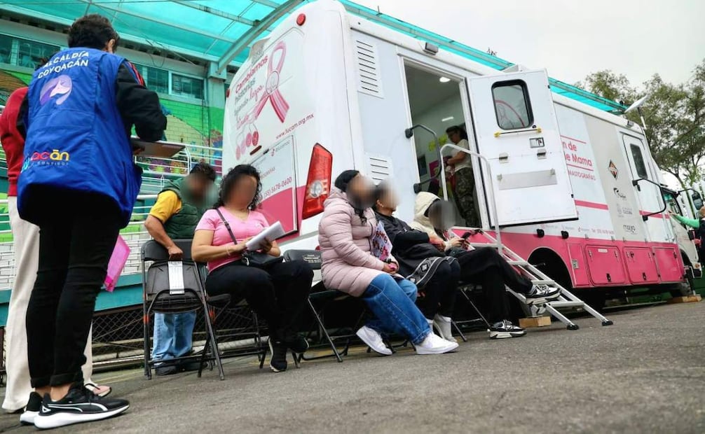 Arranca alcaldía Coyoacán campaña para detectar cáncer de mama.
Foto: Especial.