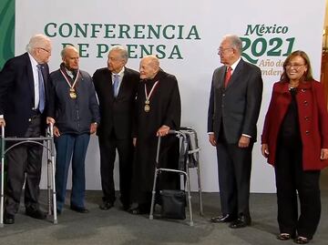 Entrega AMLO los Premios Nacionales de Ingeniería y Arquitectura 2020