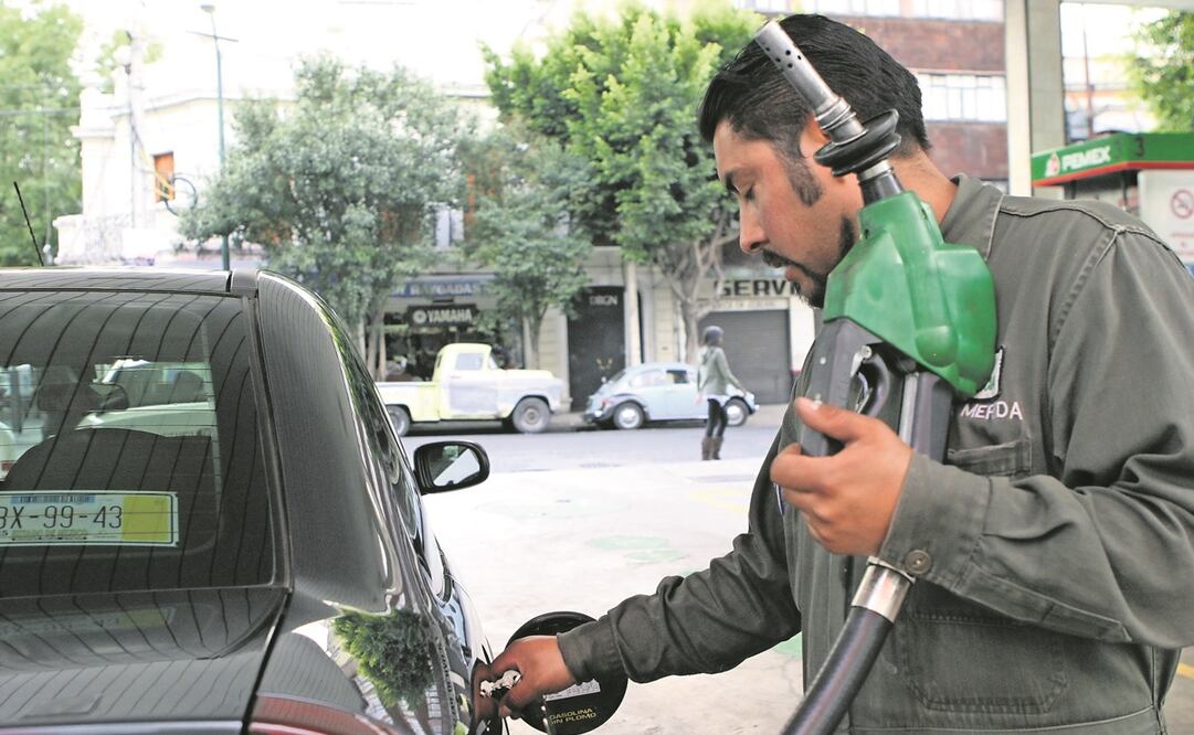 La medida es sólo para el combustible menor a 91 octanos y tiene el objetivo de proteger el poder adquisitivo de los consumidores. Foto: ARCHIVO EL UNIVERSAL