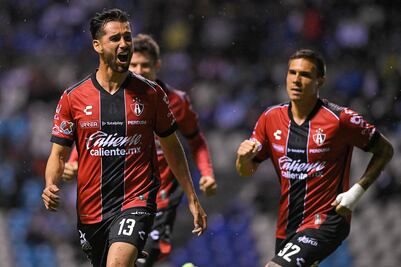 Atlas se lleva la primera victoria del Apertura 2025; derrota a Puebla en cardíaco duelo