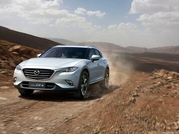Mazda CX-4 2017 llega al salón de Pekin