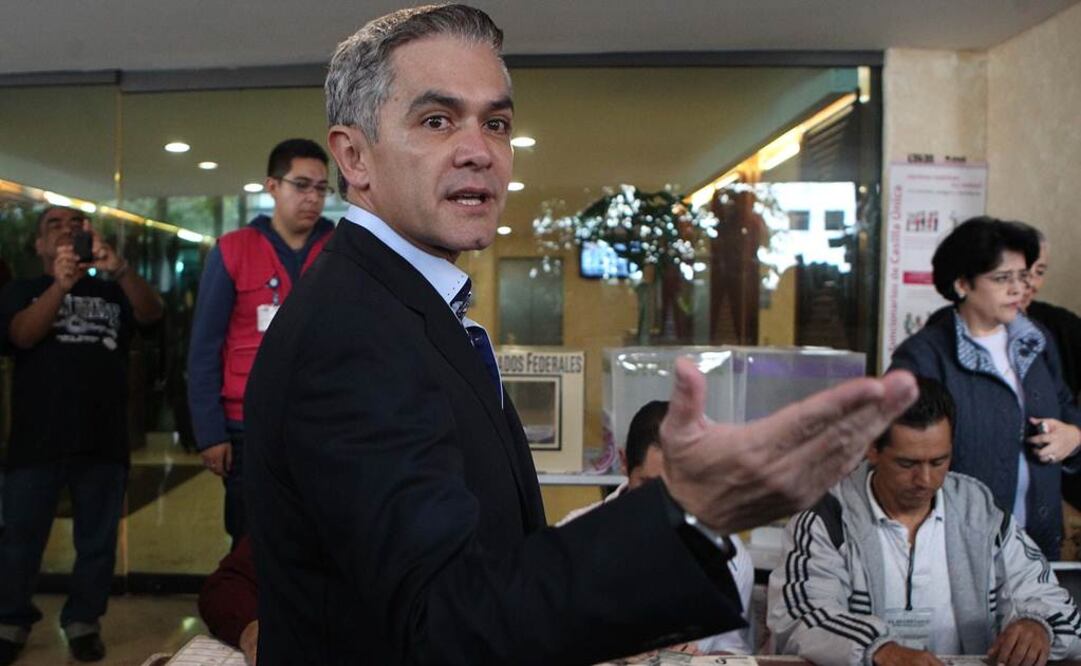 Aseguran que ya se monitorean las más de 12 mil casillas instaladas en las 16 delegaciones. FOTO: Ariel Ojeda