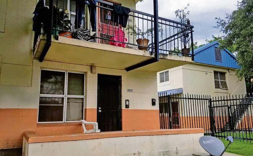 Martín , Rosa y sus hijos viven de forma modesta. Él trabaja en la construcción y ella limpiaba casas, pero la llegada de Trump ha alterado sus planes. Foto: Especial