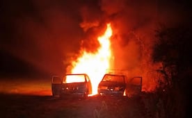 Se incendian dos camionetas con presunto combustible ilegal en Hidalgo; no se reportan personas lesionadas ni detenidas