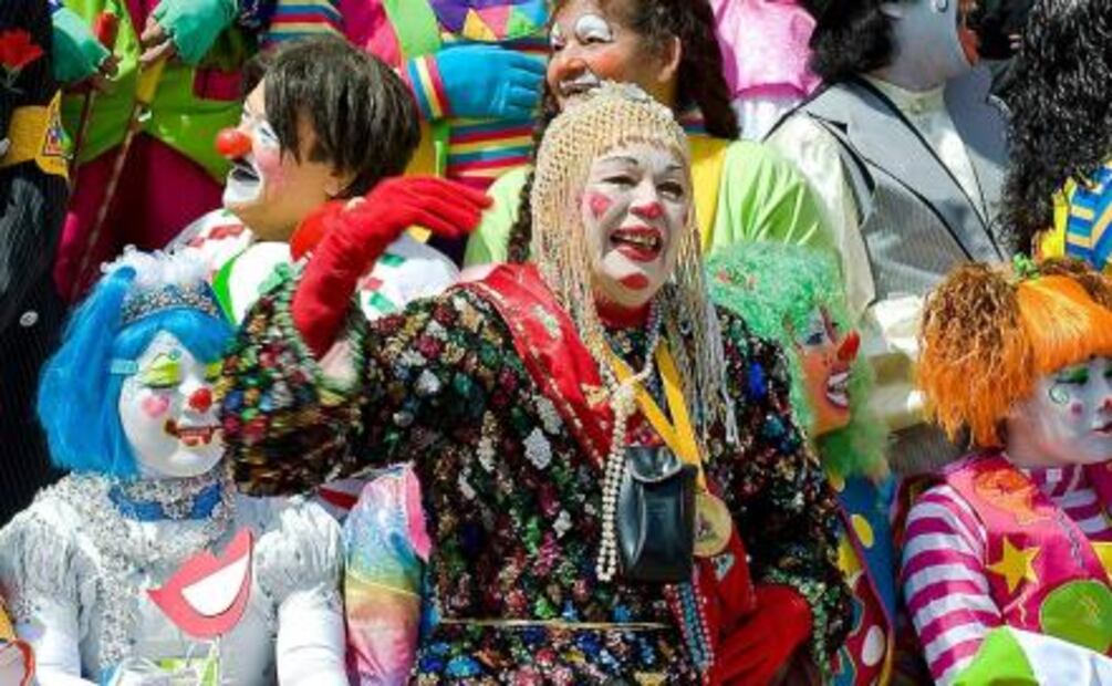 Estoy a las vivas: Adela Peralta sobrevive otra vez a sismo