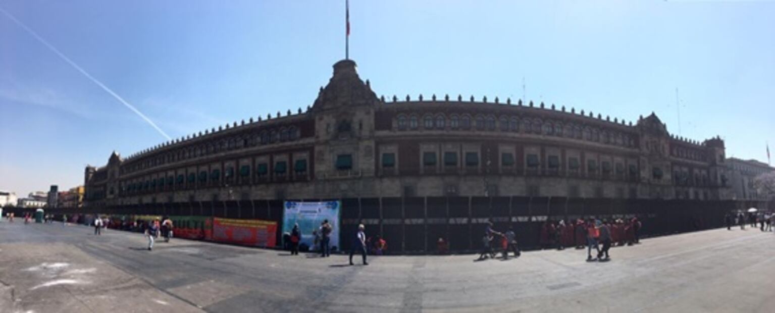 "Amurallan" Palacio Nacional ante marchas por el 8M