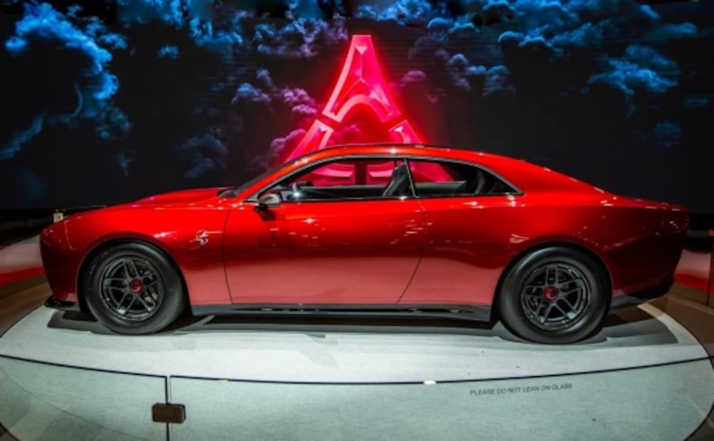 Dodge anuncia nuevas actualizaciones para el Charger Daytona SRT Concept