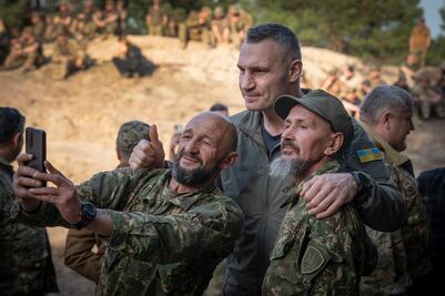 "Es muy injusto": ley que endurece movilización militar desata polémica en Ucrania
