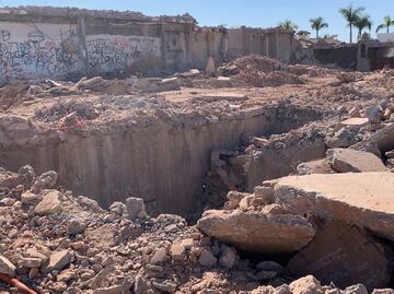 Hallan túnel entre escombros de la casa confiscada a Amado Carrillo Fuentes en Sonora