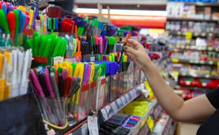 Regreso a clases incrementa 30% uso de tarjetas de crédito: HSBC; 42% de las compras se destinan a pago de colegiaturas