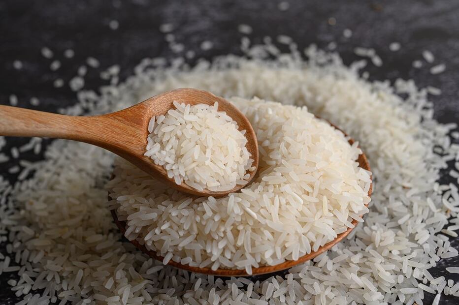 Asegúrate de lavar bien el arroz antes de preparar este remedio casero. Foto: Freepik