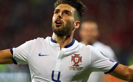 Portugal gana 'in extremis' y lidera grupo