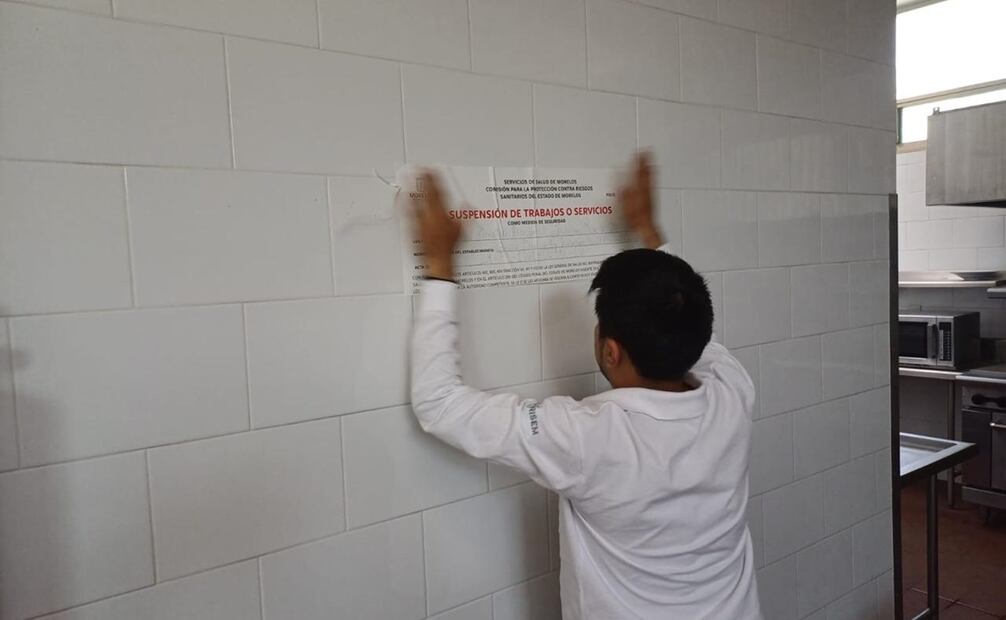 La Coprisem inició una investigación y tras su trabajo de campo en el negocio de banquetes detectó la falta de aviso de funcionamiento ante esta autoridad. Foto: especial