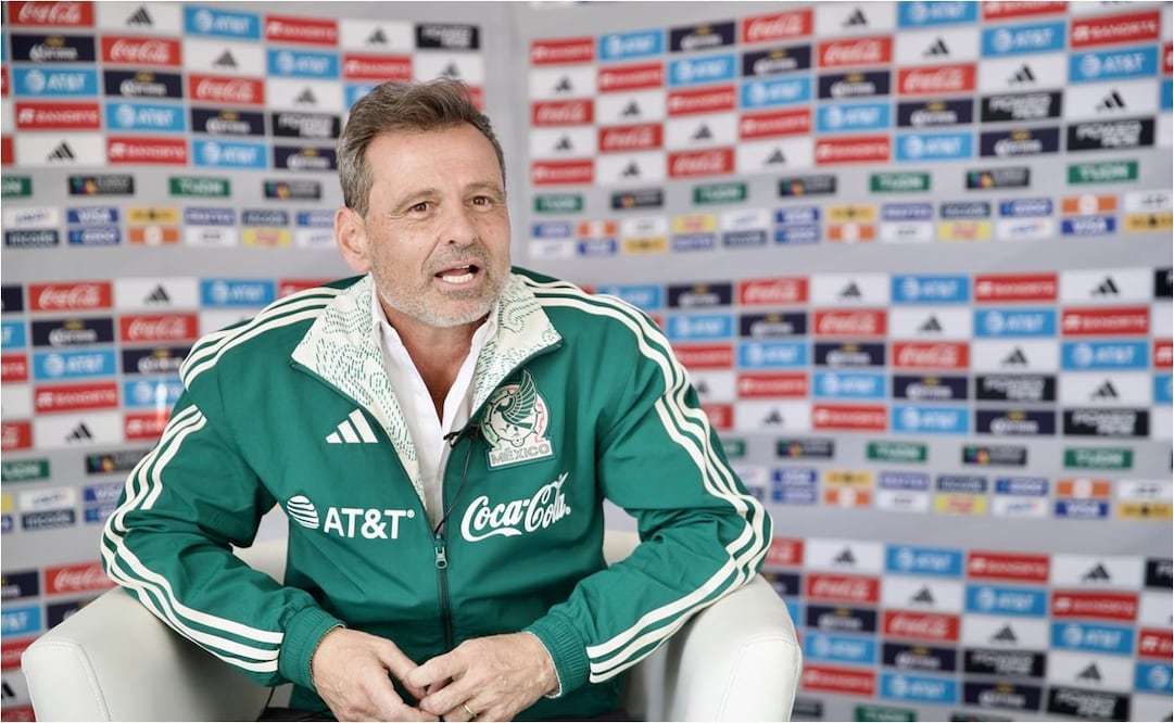 Cocca explica su proyecto / Foto: GERMÁN ESPINOSA / EL UNIVERSAL