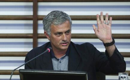Mourinho genera polémica por fichajes en Portugal