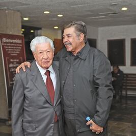 A Ortiz de Pinedo no interesa más el teatro López Tarso