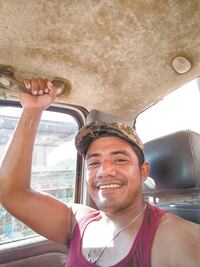 Periodista busca dar con el asesino confeso de su hijo