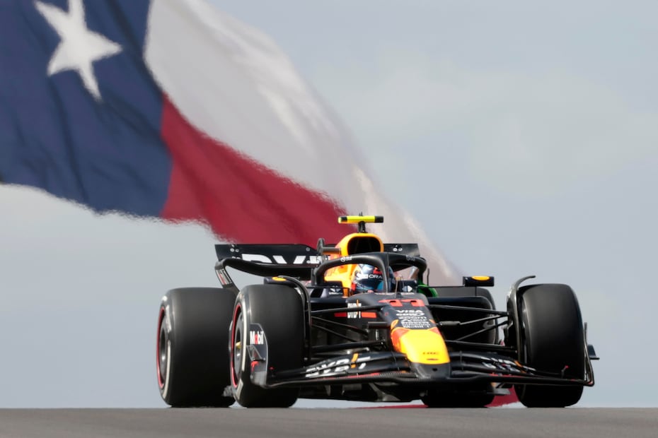 Checo Pérez en el Gran Premio de México - Foto: EFE