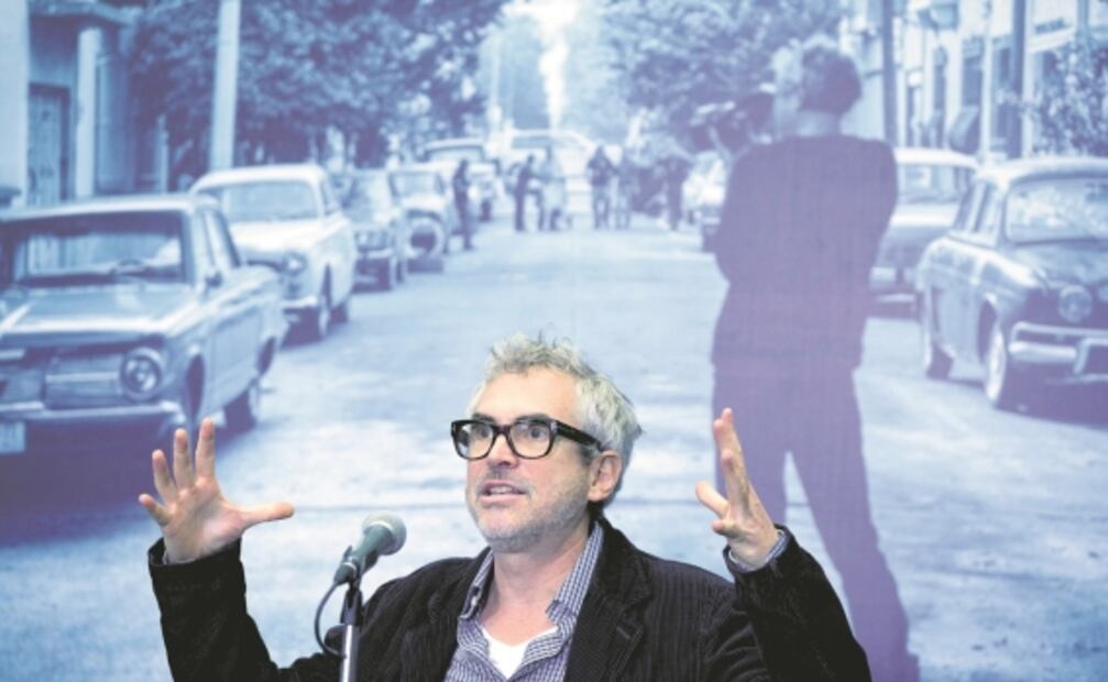 Vero Castro, Alfonso Cuarón y otros famosos que festejan hoy ser de la UNAM