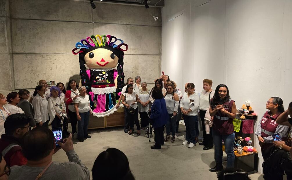 Subsistema PILARES presenta la muñeca de Claudia Sheinbaum y la Lelë más grande del mundo. Foto: Jorge Medellín