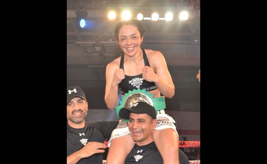 Regreso triunfal de la "Princesa Azteca"