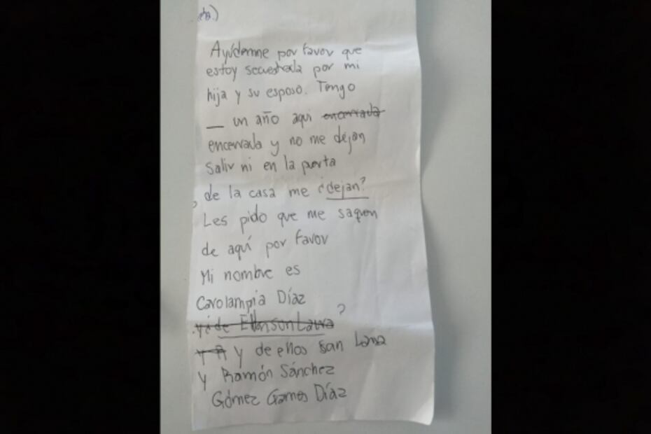 Abuelita pide ayuda en centro de vacunación antiCovid; acusa violencia con nota a enfermera