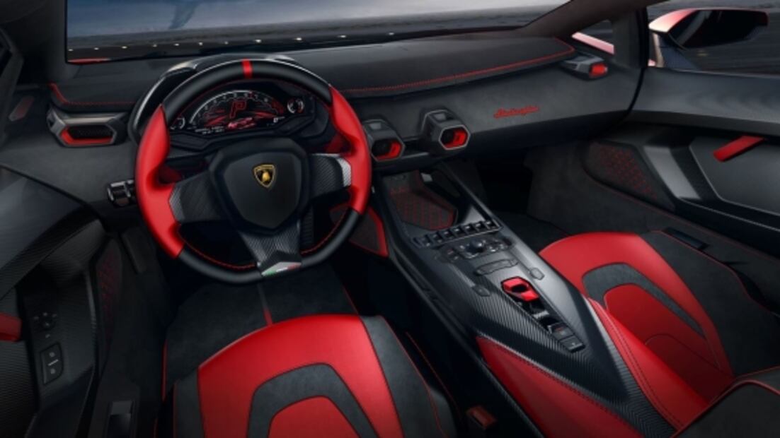 Lamborghini Invencible y Autentica, los últimos V12 antes de ser electrificados