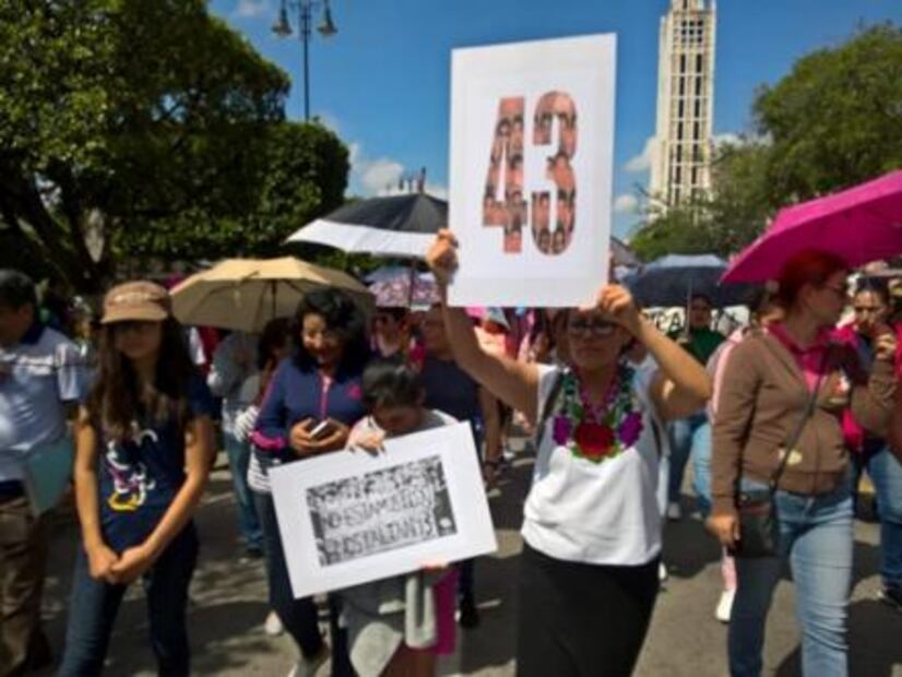 Marchan en estados a 4 años de la desaparición de los 43