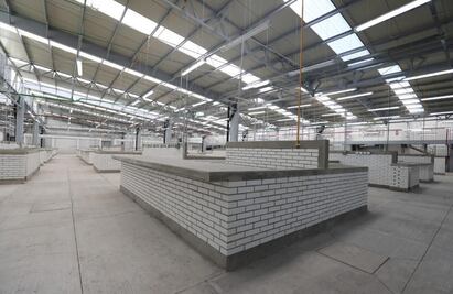 Sobse entrega Mercado de San Cosme rehabilitado a dos años del incendio