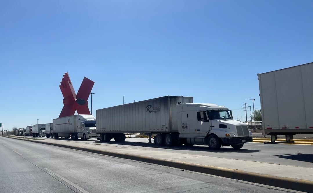 En total, 840 automotores no pudieron cruzar por los puentes fronterizos durante el pasado martes 10 de octubre. Foto: Paola Gamboa / EL UNIVERSAL