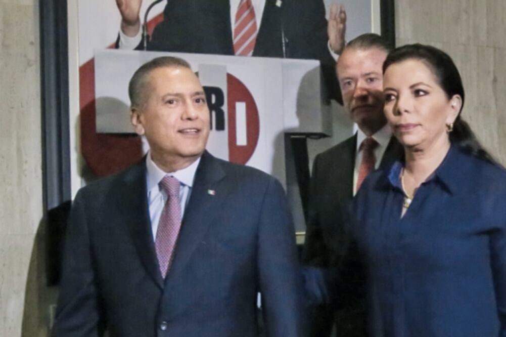 Manlio Fabio Beltrones presentó ayer a la Comisión Política Permanente su renuncia a la presidencia nacional del PRI (ALEJANDRA LEYVA. EL UNIVERSAL)