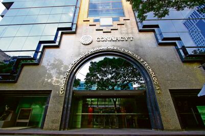 “Baratera, la cubanización de becas de posgrado”