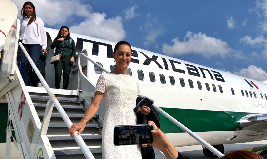 Sheinbaum viajó desde el Aeropuerto Internacional Felipe Ángeles a Tulum, Quintana Roo, por medio de la recién adquirida empresa del gobierno de México, Mexicana de Aviación. Foto: Diego Simón Sánchez/EL UNIVERSAL