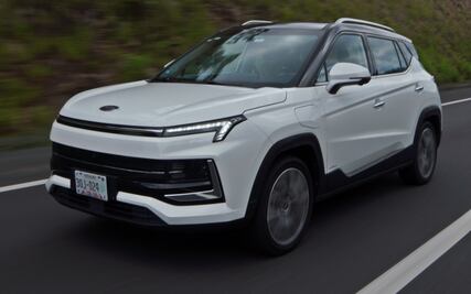 JAC E SEi 4 Pro y E J7, dos eléctricos a prueba en carretera