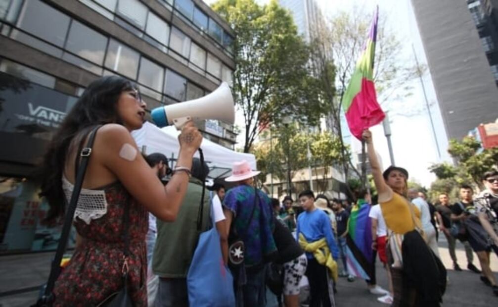 Comunidad trans organiza "firmatón" para detener iniciativas contra sus derechos