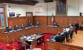 Ministros heredarán rezago, bajo amenaza de destitución