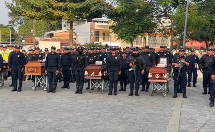 Con homenaje, despiden a 4 policías asesinados en Oaxaca; autoridades prometen justicia y refuerzan seguridad