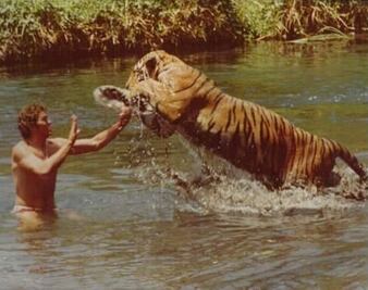 Falleció Miguel Gurza, actor, cineasta y amante de animales; tuvo más de 100 especies a su cuidado 