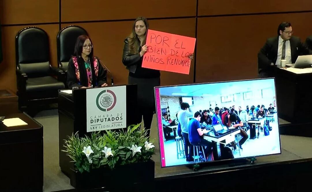 Interrumpen comparecencia de la titular de la Secretaría de Educación Pública (SEP), Leticia Ramírez Amaya en la Cámara de Diputados. Foto: Especial