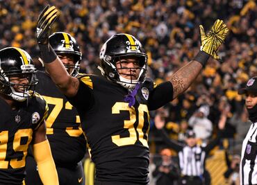 Pittsburgh hila quinta victoria, con humillación a Carolina