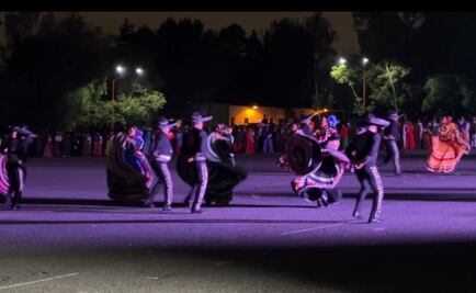 Titular de la Sedena realiza revista general a las tropas que participarán en la "Ceremonia del Bicentenario de la República"