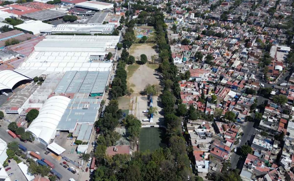 Inicio de instalación de Utopía (14/05/2025). Foto: Especial