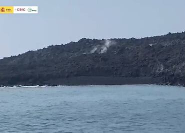 Captan primeras playas formadas en el delta lávico del volcán de La Palma