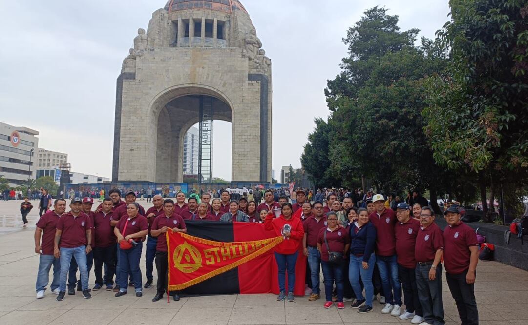 Trabajadores STUNAM marchan por incremento salarial. Foto: Especial